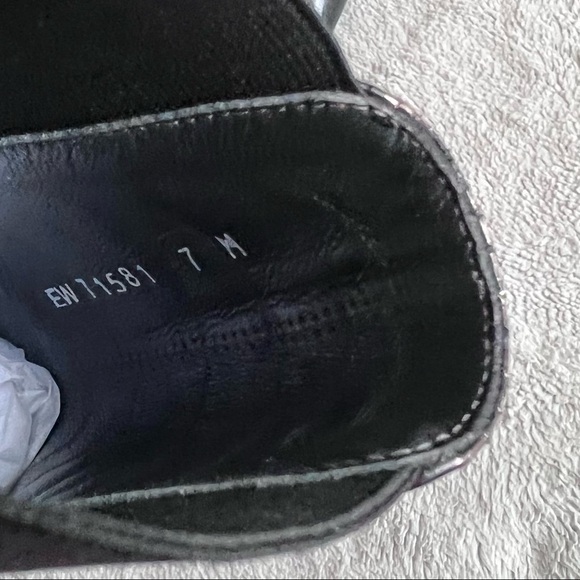 Stuart Weitzman Whoop Heel Leather Chelsea Ankle Boot Bootie Sable Viper Snake - Picture 7 of 13